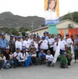 Apoyan mineros a Priscila Quezada