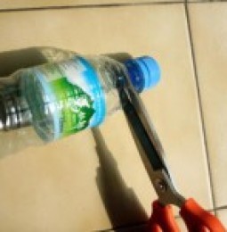 Cómo reutilizar las tapas de plástico de las botellas