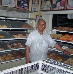 No aguantan la crisis panaderos; cierran 12 negocios