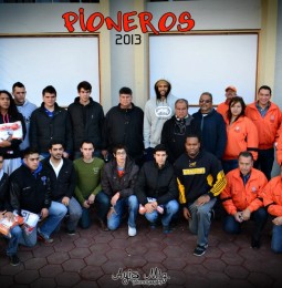 Presentan a Pioneros para la temporada 2013
