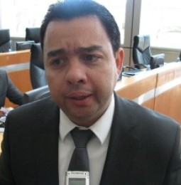 Congreso no ha aprobado venta de Velatorios, Diputado Arturo Díaz giró oficio a fiscalización