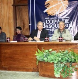 Anuncia alcalde torneo de basquetbol “Copa Dragones 2013”