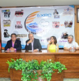 Presentan cartelera de artistas de la Expo Delicias 2014