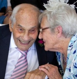Se casa pareja a los 103 y 91 años de edad