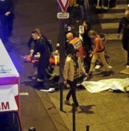 Van 112 muertos tras atentados en Francia