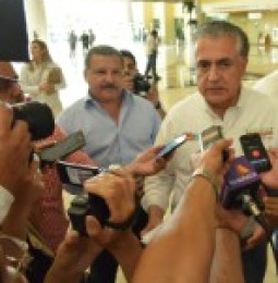 Víctor Valencia se hará cargo de la agenda legislativa
