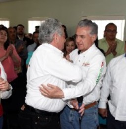 Juntos impulsaremos el desarrollo de Cuauhtémoc: Enrique Serrano