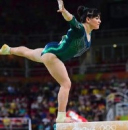 Critican a gimnasta mexicana
