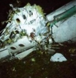 Avión en el que viajaba el equipo brasileño de futbol Chapecoense se estrella en Colombia
