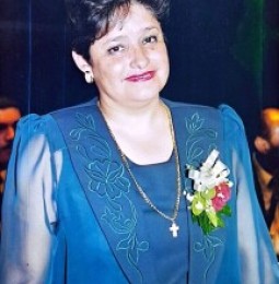 Elvia Tapia Hernandez, Mujer Distinguida 2024
