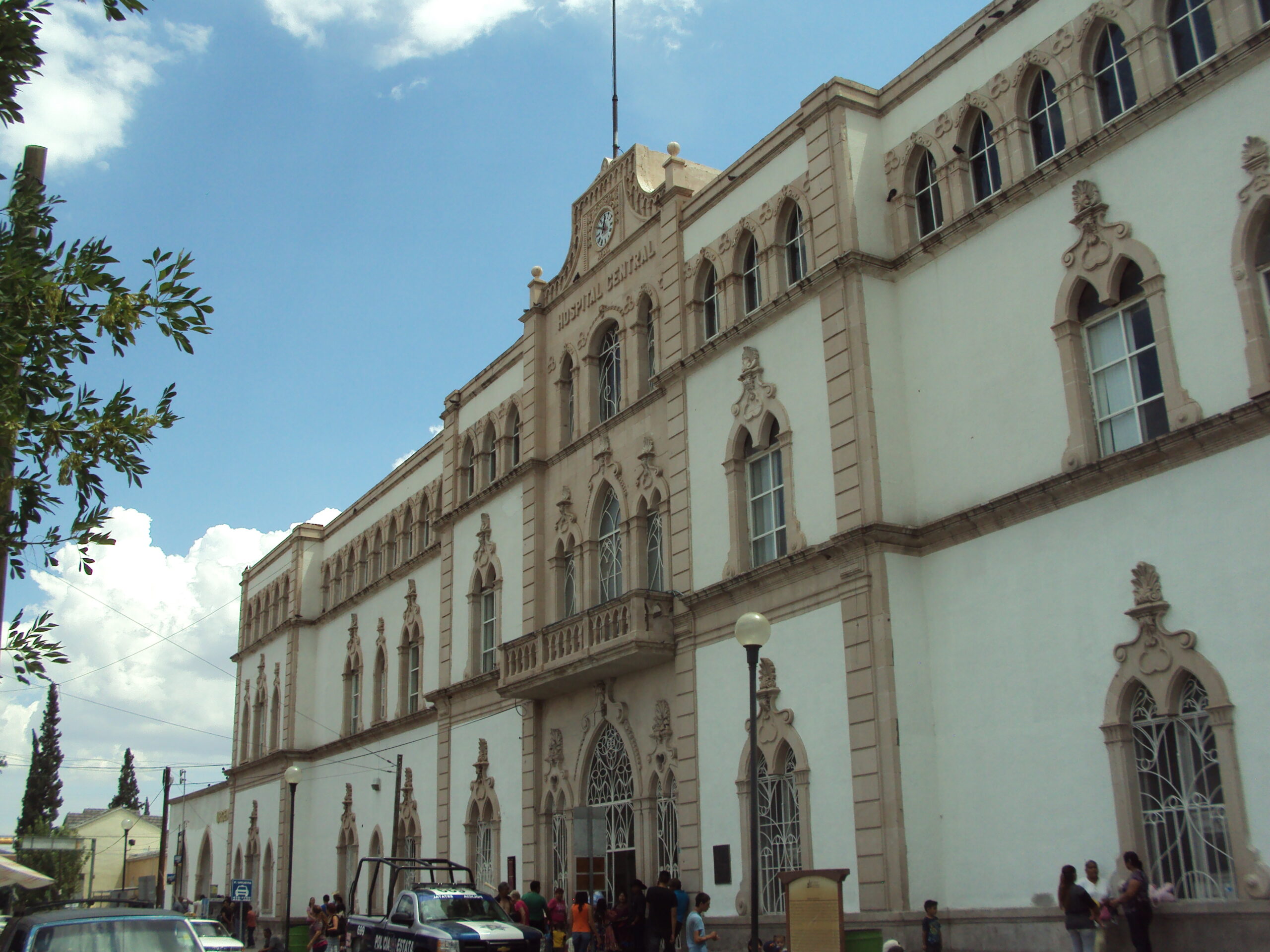 Foto de archivo: 06864 - Hospital Porfirio Diaz (Hospital Central Universitario) - Chihuahua, Chihuahua - 01.JPG (Wikimedia Commons)