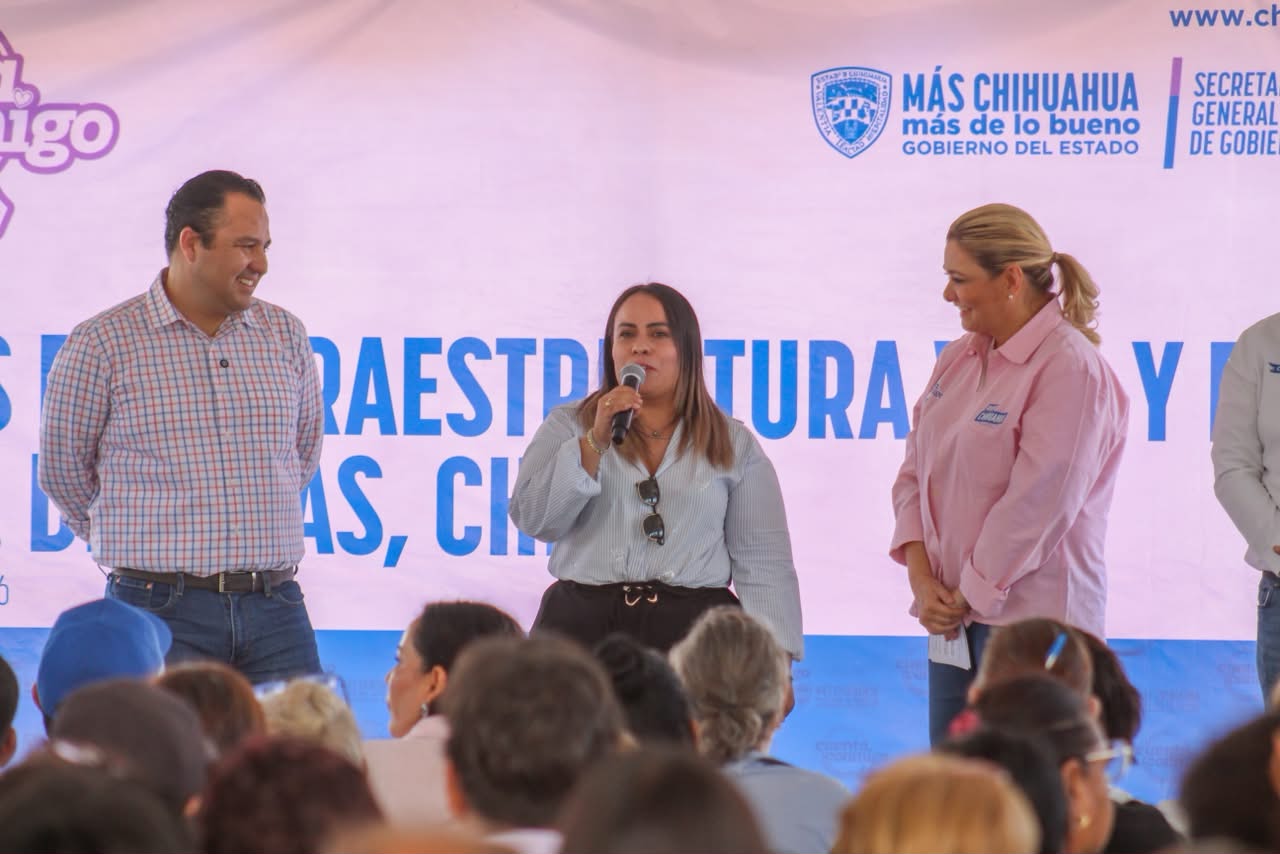 Ropa donada para mujeres y niños vulnerables