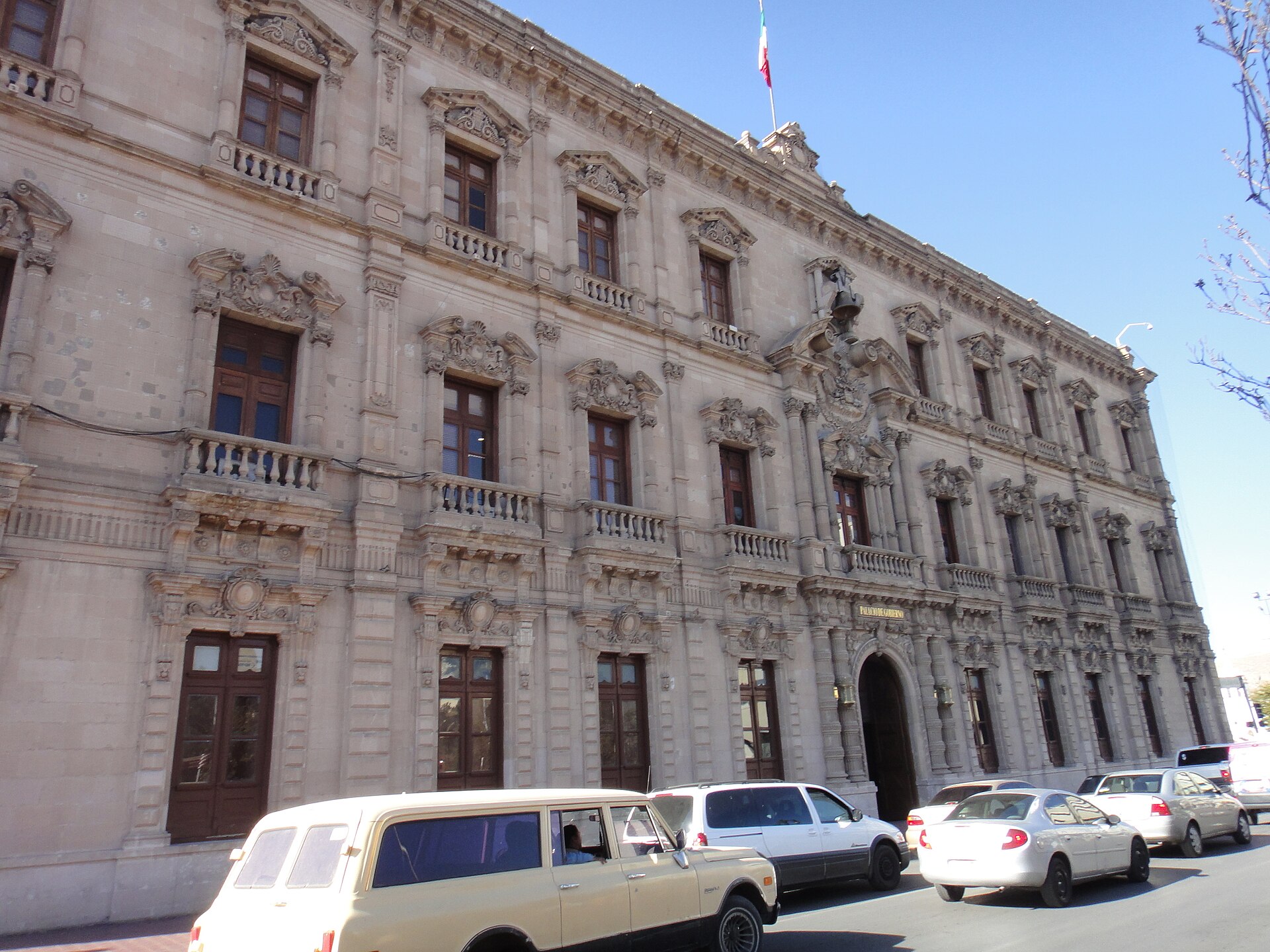 Fotografía de archivo: Palacio de Gobierno, Chihuahua. Imagen ilustrativa de temas cívicos y políticos.